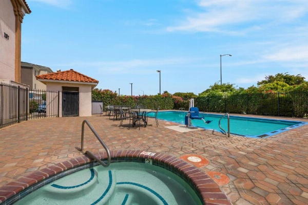  Best Western Salinas Valley Inn & Suites image 8